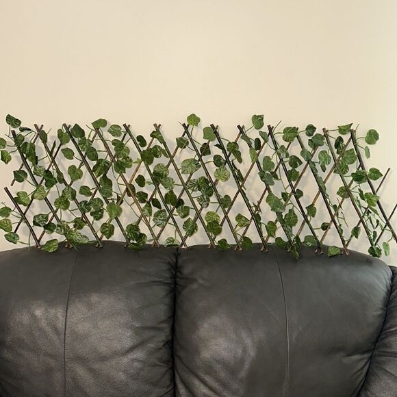 Decorative Expandable Vine Branches Fence - Picture 1 of 8